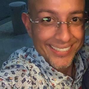 Meet your Posher, Eric